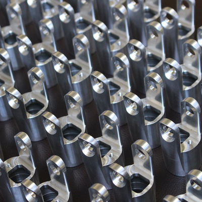 CNC συνήθειας υψηλής ακρίβειας η επιφάνεια Beadblasting Silkscreening μερών αργιλίου τελειώνει