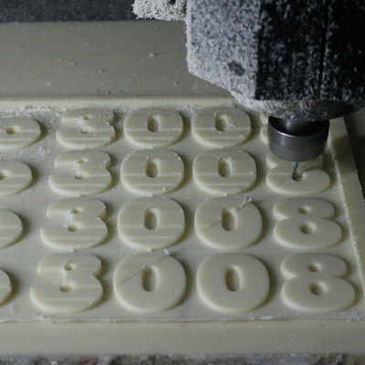 CNC υψηλής ακρίβειας τα γρήγορα πλαστικά μέρη πρωτοτύπων που στρώνουν με άμμο την επιφάνεια στίλβωσης τελειώνουν