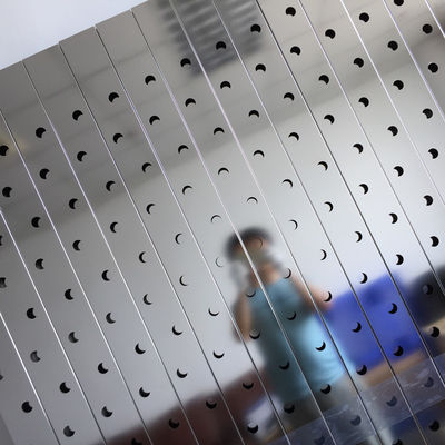 Προσαρμοσμένα μέρη 0.5mm επεξεργασίας μετάλλων φύλλων ακρίβειας πάχος τοίχων